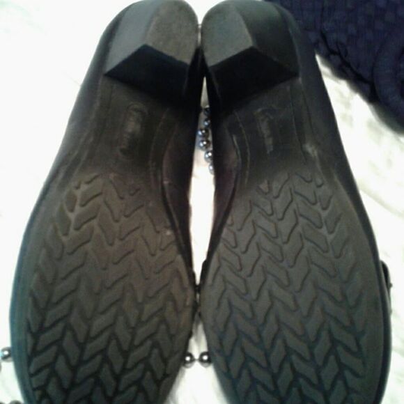 #064 Black button-heeled pumps.Sze. 10 - Picture 4 of 6